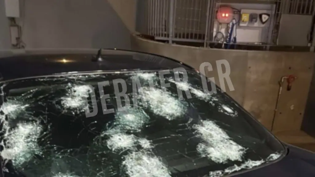 Μαφιόζικο χτύπημα στα Άνω Λιόσια: Με περισσότερες από 40 σφαίρες γάζωσαν οι πιστολέρο το αυτοκίνητο του 42χρονου