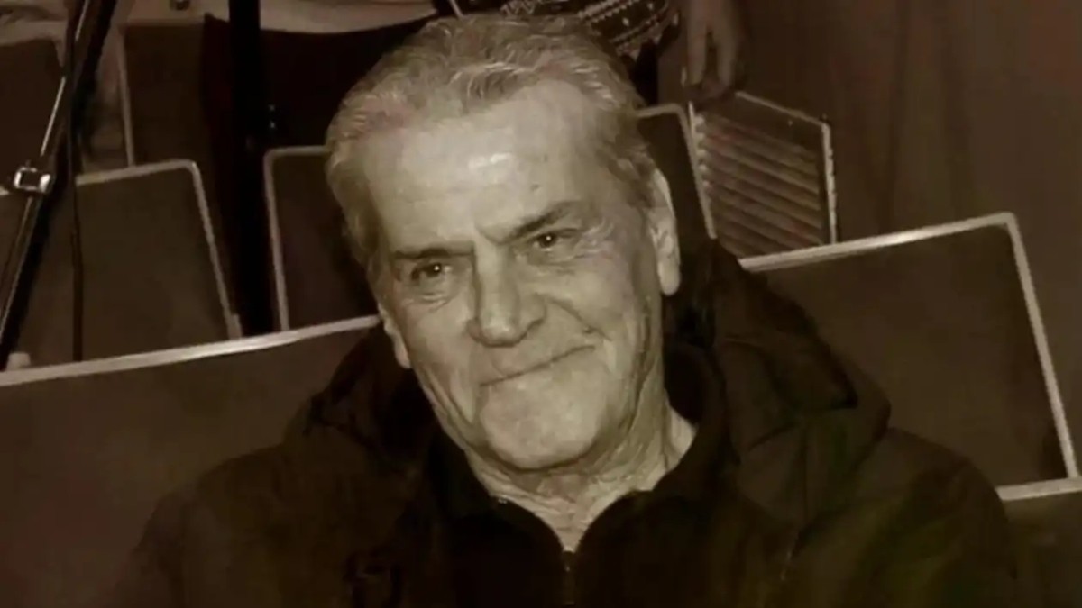 Άρης Σταμάτης