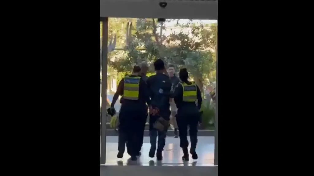 Αυστραλία: Επίθεση με μαχαίρι σε εμπορικό κέντρο – Τέσσερις τραυματίες (βίντεο+φωτογραφίες)