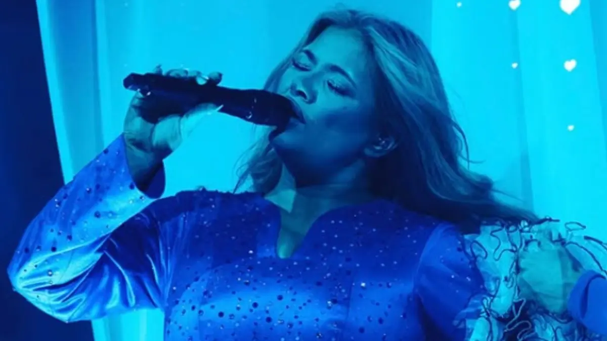 Eurovision 2025 – Δανία: Η εμφάνιση της Sissal με το τραγούδι “Hallucination” στον μεγάλο τελικό