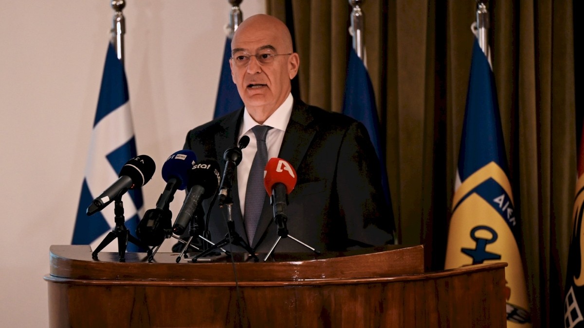 Δένδιας