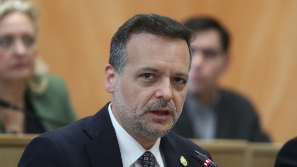 Χάρης Δούκας: Επιστολή για λήψη μέτρων για ενδεχόμενο μπλακ άουτ στην Αθήνα