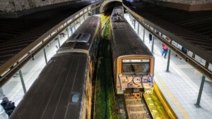 ΣΤΑΣΥ: «Υπήρξε είσοδος ατόμων μετά των σταθμών Πευκάκια-Περισσός» – Τι αναφέρει για τους ακινητοποιημένους συρμούς