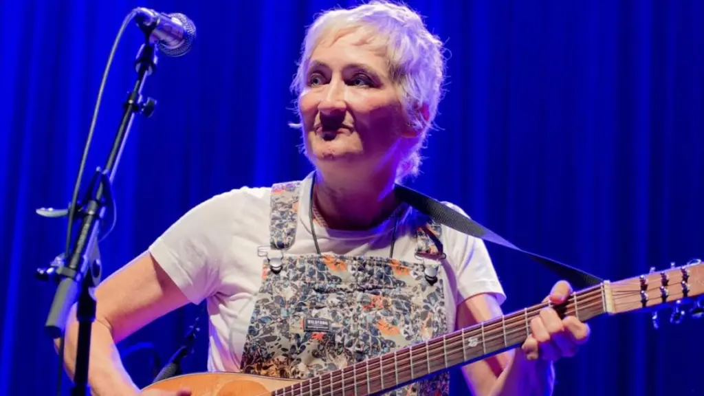 Πέθανε σε πυρκαγιά η Jill Sobule – Έγινε γνωστή για το τραγούδι “I kissed a girl”