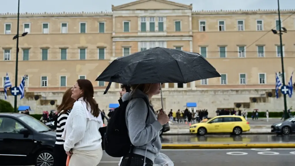 Καιρός: Αστάθεια με βροχές και καταιγίδες – Ποιες περιοχές θα πλήξει η κακοκαιρία