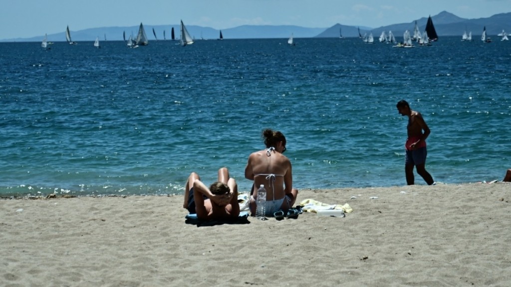Ξεπέρασε τους 37°C η μέγιστη θερμοκρασία την Παρασκευή 6/6 – Η πρόγνωση για το τριήμερο του Αγίου Πνεύματος