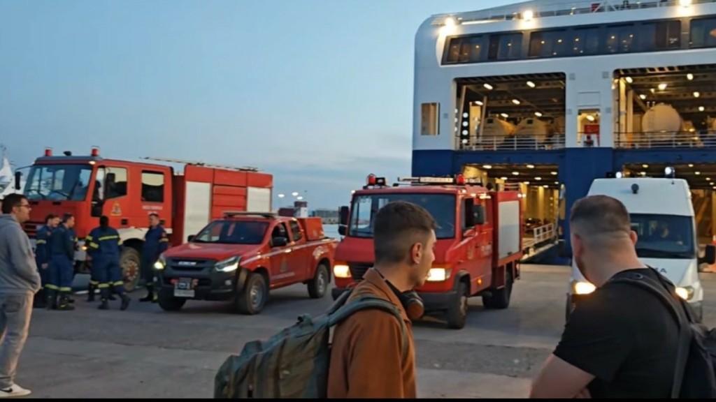 Συναγερμός για βόμβα στο Blue star 1- Εκκενώθηκε το πλοίο από τους 750 επιβάτες (Βίντεο)