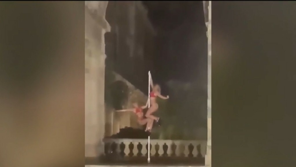 Σχολή pole dancing κρύβεται πίσω από τη φωτογράφιση στα Ανάκτορα της Κέρκυρας – Συνελήφθησαν 5 γυναίκες