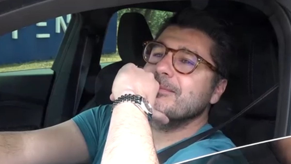 Λάμπρος Κωνσταντάρας