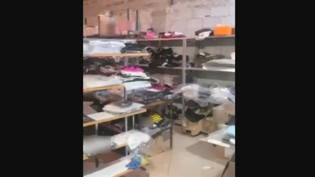 Κατάστημα στην Κρήτη πουλούσε «μαϊμού» προϊόντα για πολυτελή – Χειροπέδες στον υπεύθυνο