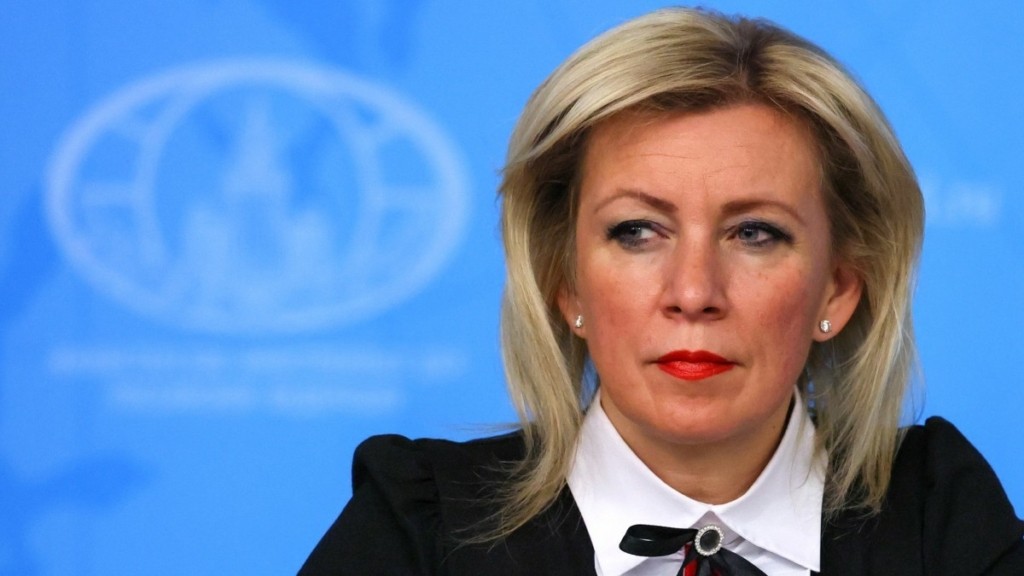 Απίστευτη επίθεση Ζαχάροβα σε Ζελένσκι: Περιμένουμε τον κλόουν να τελειώσει, να περάσει η επίδραση από τα παραισθησιογόνα