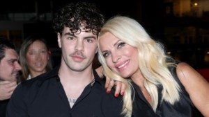 Ελένη Μενεγάκη: Οι δημόσιες ευχές του Άγγελου Λάτσιου για τα γενέθλιά της