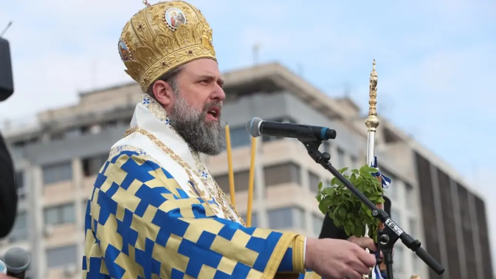 Δύσκολες ώρες για τον μητροπολίτη Θεσσαλονίκης Φιλόθεο – Μπήκε στο χειρουργείο