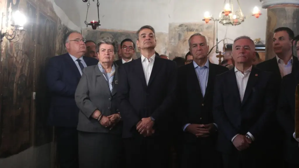 Μητσοτάκης: Στην Παιανία για τον εορτασμό του Αγίου Αθανασίου (φωτογραφίες)