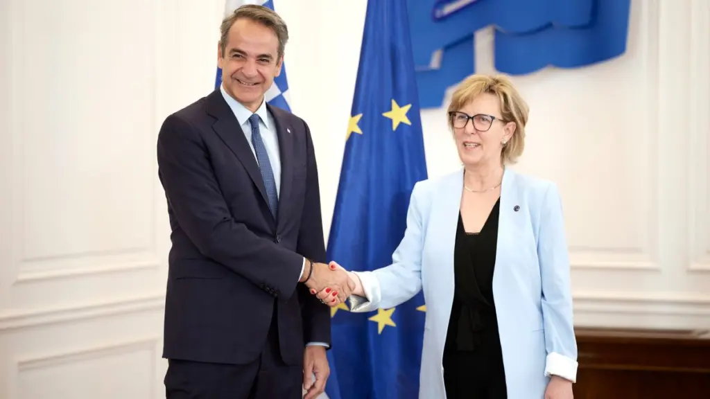Μητσοτάκης σε Επίτροπο Επενδύσεων της ΕΕ: “Η Ελλάδα έχει αφήσει πίσω της οριστικά τα δύσκολα χρόνια”