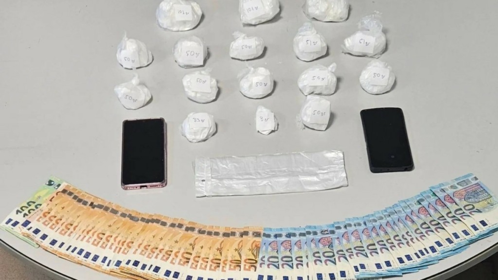 Θεσσαλονίκη: Χειροπέδες σε δύο μέλη σπείρας που διακινούσε ναρκωτικά