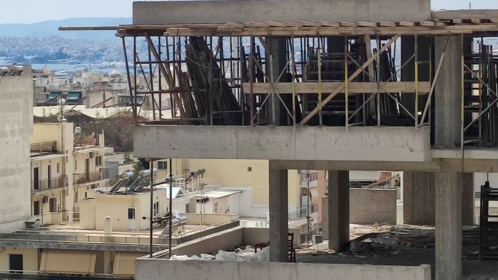 Νέος Οικοδομικός Κανονισμός: Όλες οι αλλαγές μέσα από 12 ερωτήσεις και απαντήσεις – Τι ισχύει με τις νέες άδειες