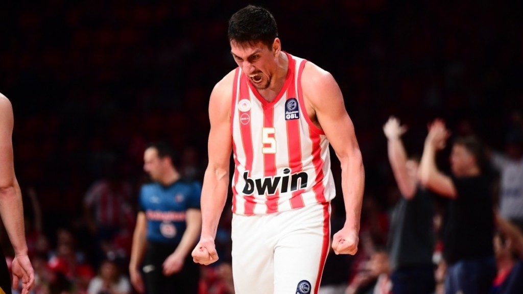 Ολυμπιακός – ΑΕΚ 87-85: Ζορίστηκε αλλά έκανε το 1-0