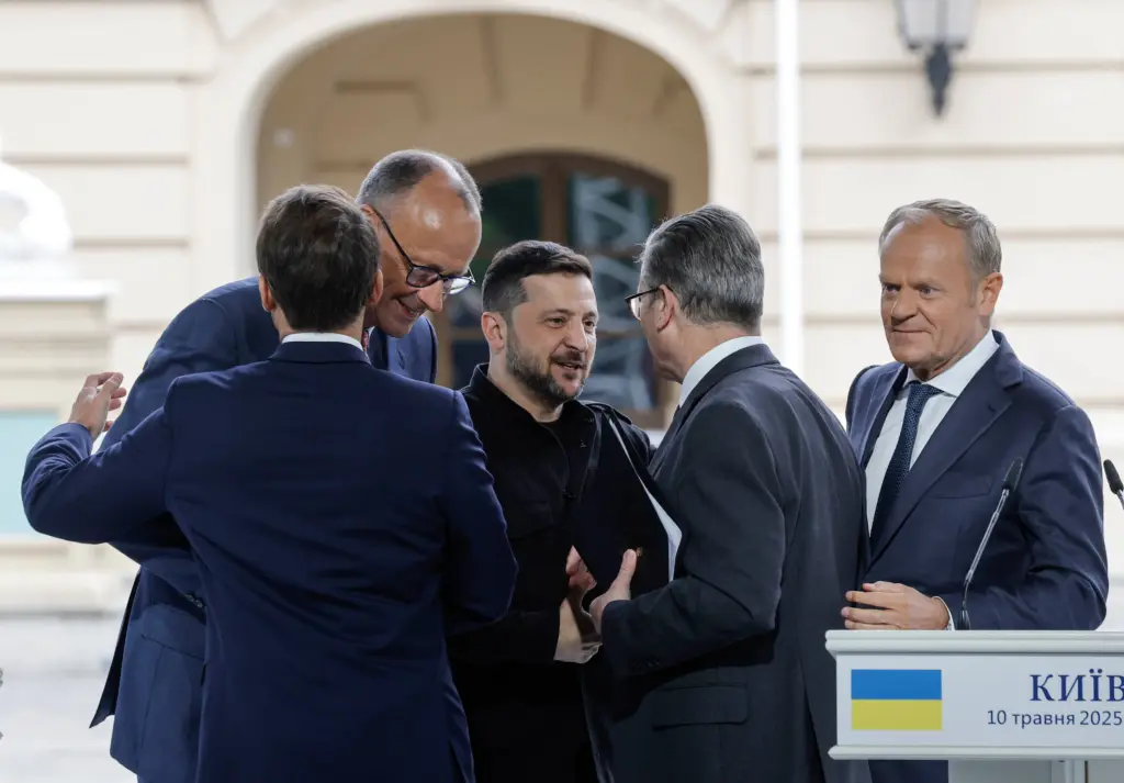 Ουκρανία: Τελεσίγραφο στην Ρωσία για να αποδεχτεί την “άνευ όρων” κατάπαυση πυρός – Οι Ευρωπαίοι απειλούν με μαζικές κυρώσεις