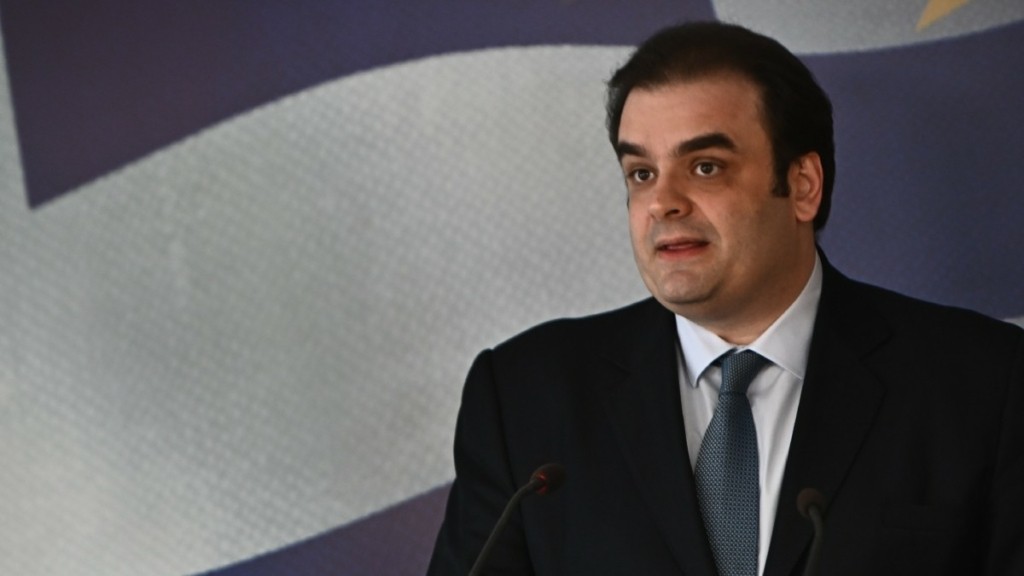 Πιερρακάκης: «Στηρίζουμε την ευρωπαϊκή πρόταση για τέλος 2 ευρώ στα φθηνά δέματα από την Ασία»