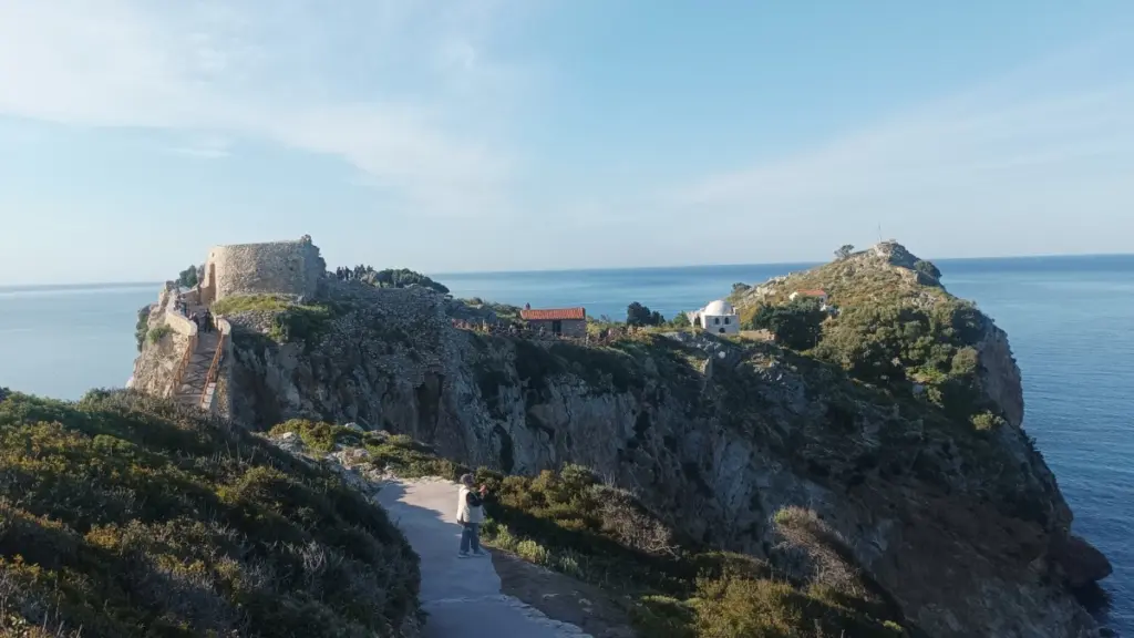 Το εμβληματικό Κάστρο της Σκιάθου εγκαινιάστηκε από την υπουργό Πολιτισμού