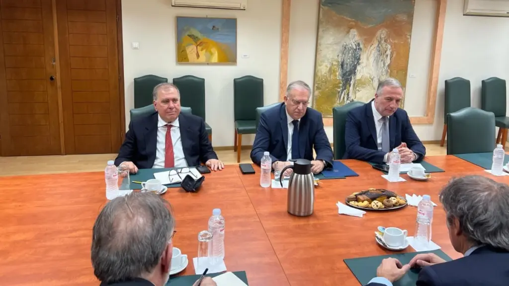 Τάκης Θεοδωρικάκος: Συναντήθηκε με τον Γενικό Διευθυντή του Διεθνούς Οργανισμού Ατομικής Ενέργειας