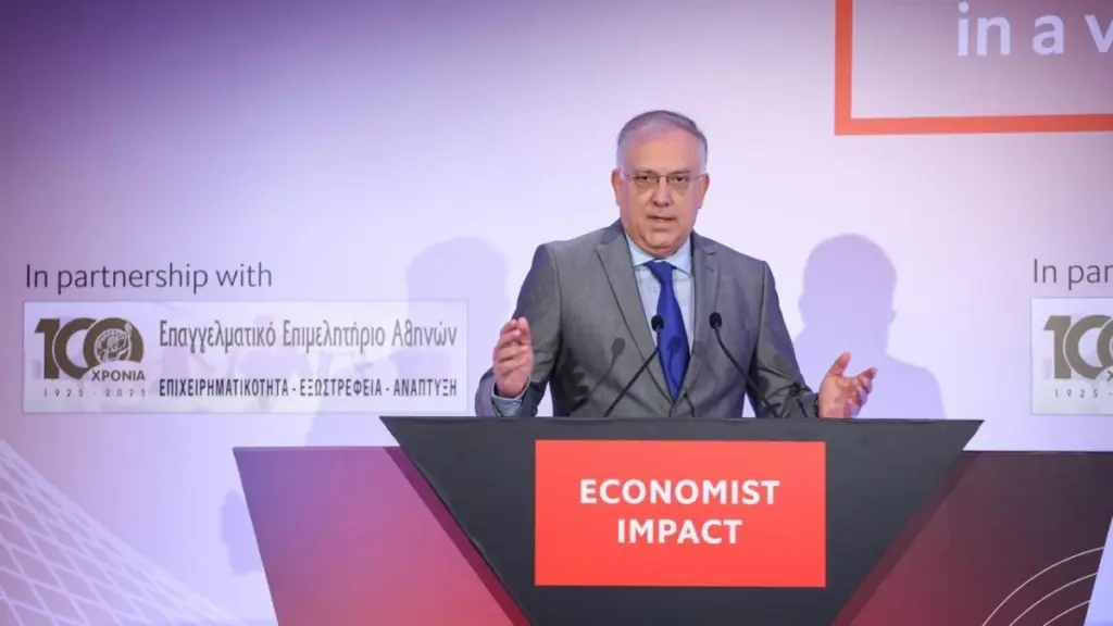 Θεοδωρικάκος: “Μειώνουμε κατά 25% το γραφειοκρατικό βάρος των επιχειρήσεων”