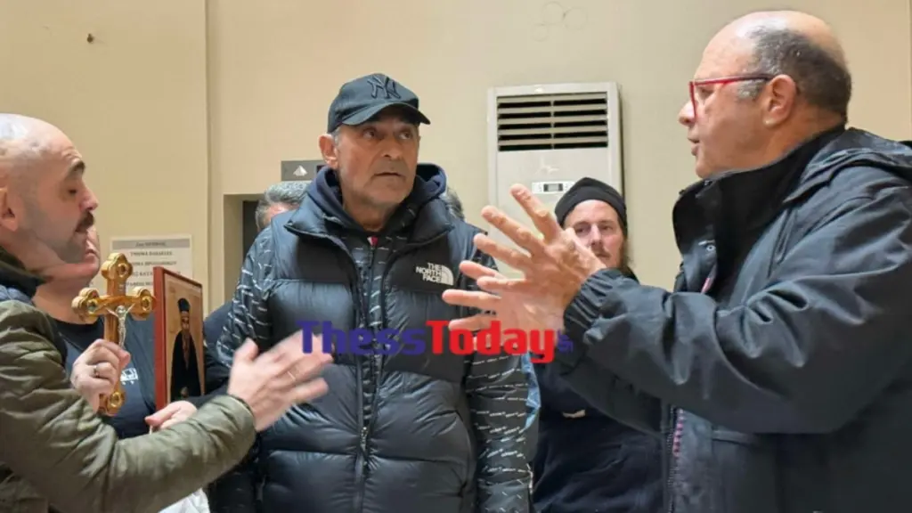 Θεσσαλονίκη: Μέλη εκκλησιαστικών οργανώσεων διέκοψαν εκδήλωση με ομιλητή τον Κατσαδιωτη