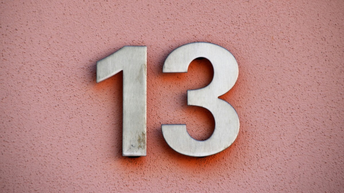 Τρίτη και 13