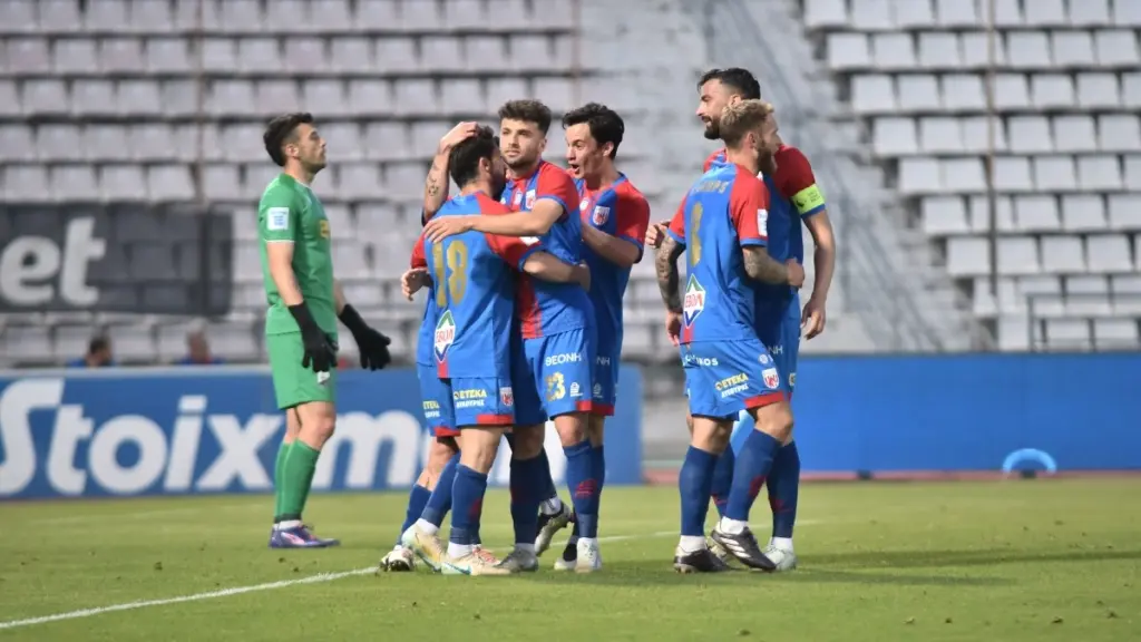 Βόλος – Λαμία 3-0: Παρέμεινε και τυπικά στη Super League