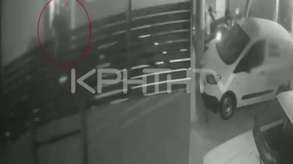 Ηράκλειο: Η στιγμή που η 33χρονη πετά σε κάδο σκουπιδιών το νεογέννητο βρέφος – Βίντεο Ντοκουμέντο