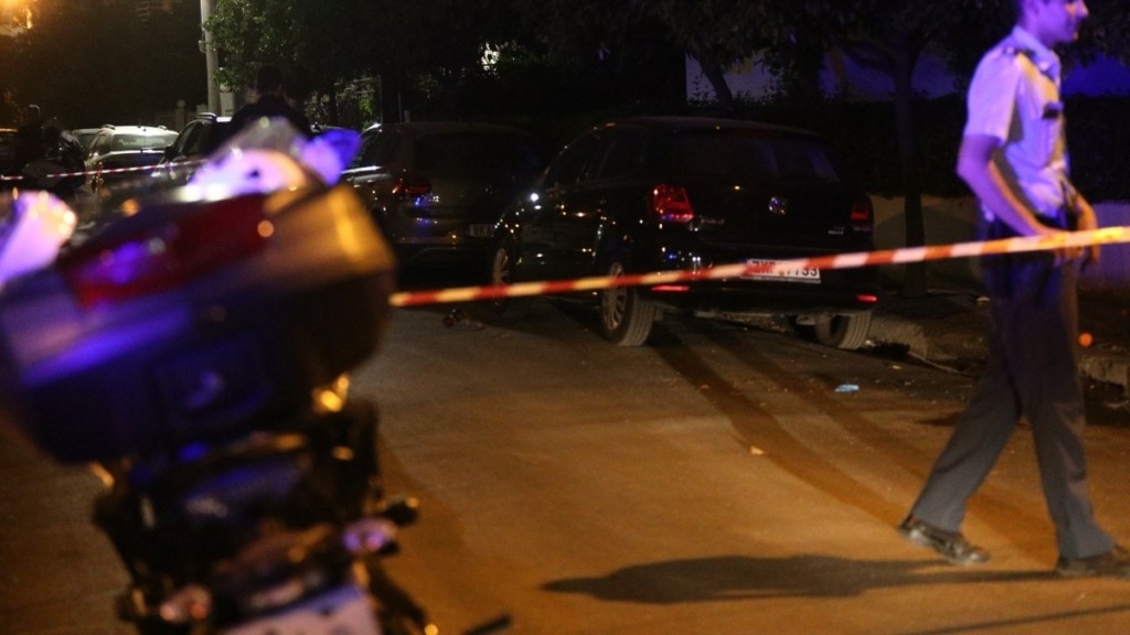 Χαλάνδρι: Διασωληνωμένος με ελαφρά τραύματα ο οδηγός που παρέσυρε τις τρεις γυναίκες – Σοβαρά τραυματισμένο το ένα θύμα