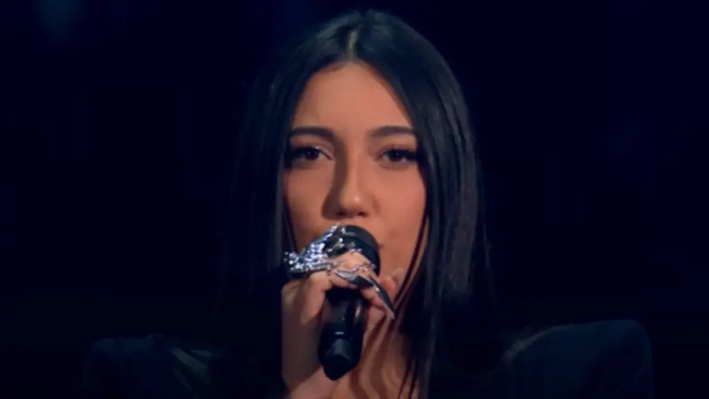 Eurovision 2025: Η απίστευτη ομοιότητα της τραγουδίστριας του Ισραήλ με την Ευγενία Σαμαρά