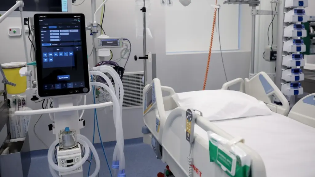 Καβάλα: Σε κρίσιμη κατάσταση η 13χρονη που παρασύρθηκε από λεωφορείο – “Αυτή την στιγμή βρίσκεται σε κώμα”
