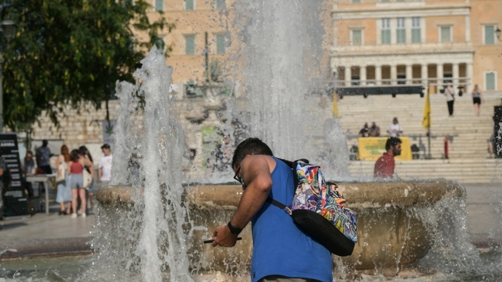 Καιρός σήμερα: Έως 36 βαθμούς η θερμοκρασία, ενισχύονται οι βοριάδες – Πού θα βρέξει