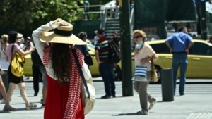 Καιρός: Εμμένουν οι υψηλές θερμοκρασίες – Κύμα ζέστης διαρκείας, πάνω από 37 βαθμούς η θερμοκρασία τις επόμενες μέρες