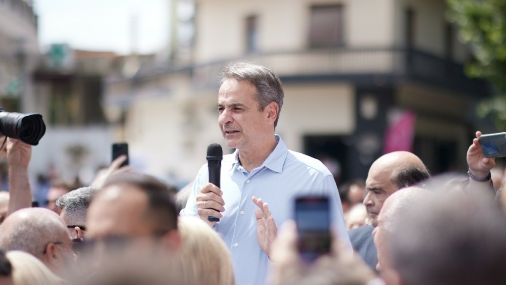 Μητσοτάκης από Θεσσαλία: “Πέφτουν δισεκατομμύρια ευρώ για να αποκαταστήσουμε τις ζημιές του Daniel”