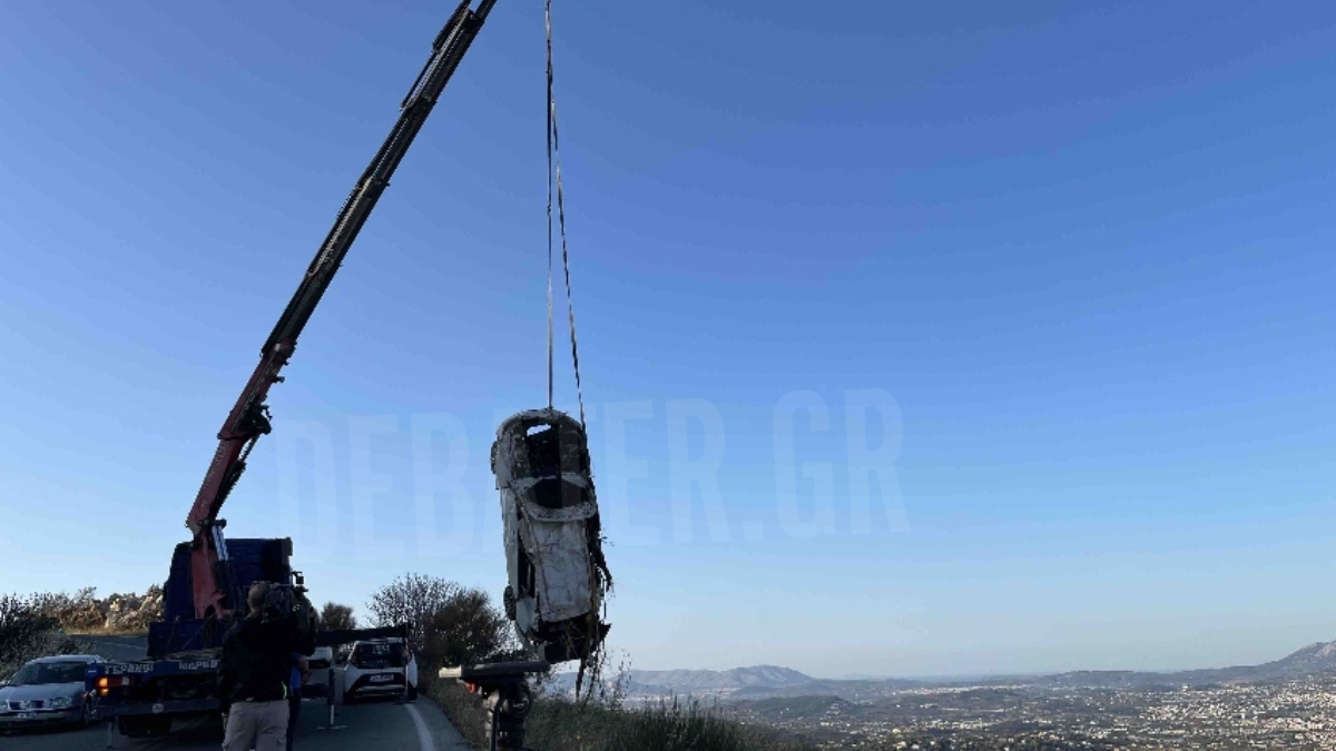 Θανατηφόρο τροχαίο στην Πεντέλη: Αυτοκίνητο έπεσε σε πλαγιά – Ένας νεκρός και τρεις τραυματίες (βίντεο)