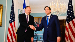 Συνάντηση Γεραπετρίτη – Ρούμπιο στη Χάγη: “Παράγοντας σταθερότητας στη Ανατολική Μεσόγειο η Ελλάδα”