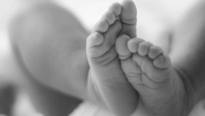 Ανείπωτη τραγωδία στο Αμύνταιο: Βρέφος 3 μηνών πέθανε στον ύπνο του