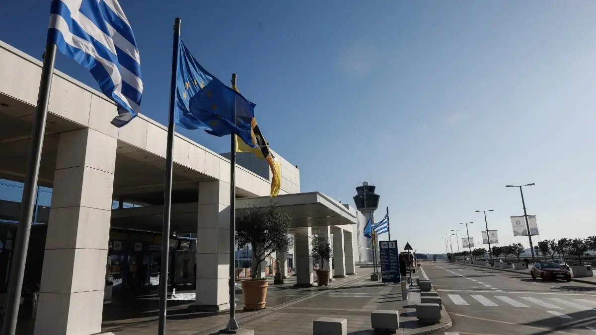 “Ελευθέριος Βενιζέλος”: Επέστρεψαν στις χώρες τους με ειδική πτήση τσάρτερ υπήκοοι από το Μπαγκλαντές και την Σρι Λάνκα