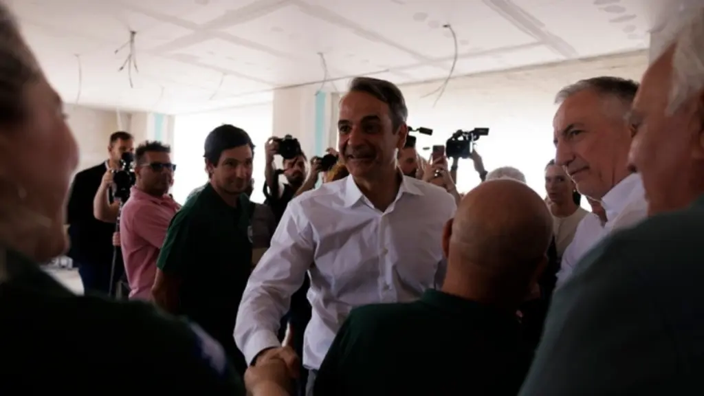 Στο περιαστικό δάσος Ευκαρπίας ο Μητσοτάκης: “Κόσμημα για τη Θεσσαλονίκη, έχουν φυτευτεί 70.000 δέντρα”