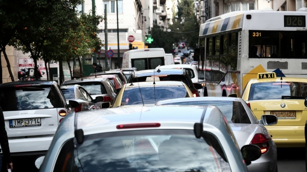 Θεωρείτε ότι ο νέος ΚΟΚ είναι στη σωστή κατεύθυνση για τη μείωση των τροχαίων δυστυχημάτων;