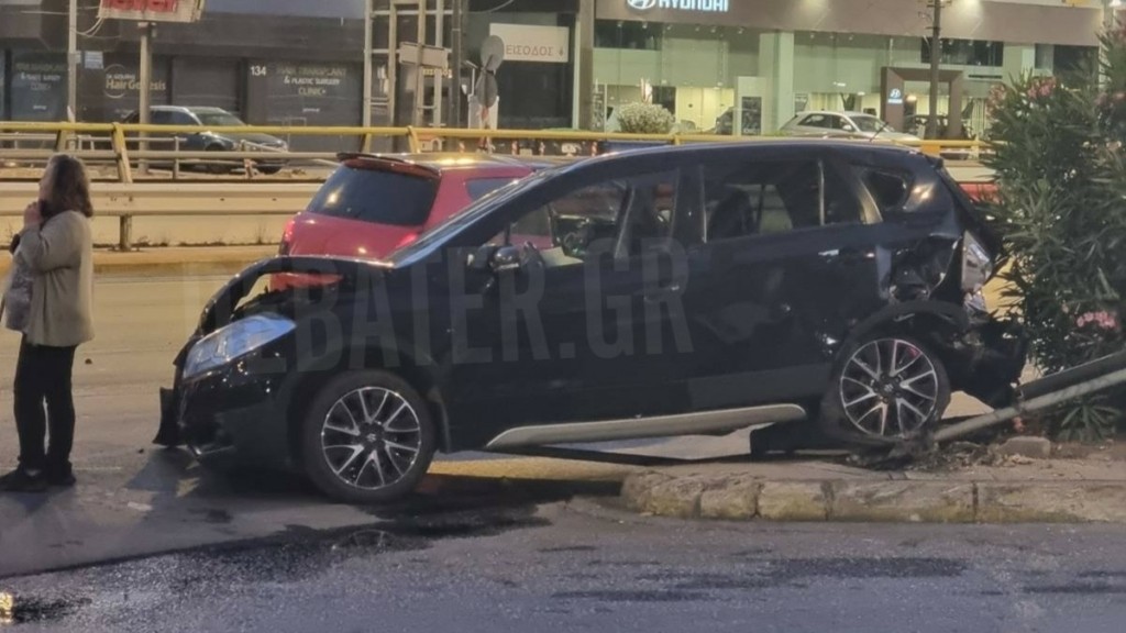Σοβαρό τροχαίο στη Συγγρού: 4 τραυματίες ύστερα από σύγκρουση δύο οχημάτων