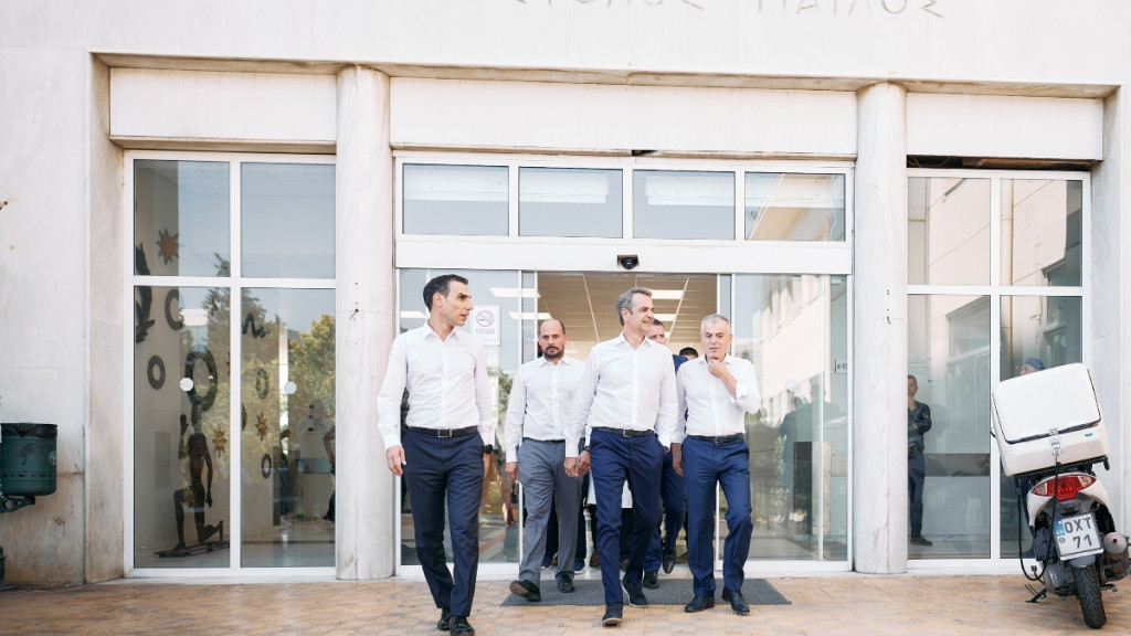 Ο πρωθυπουργός Κυριάκος Μητσοτάκης επισκέφθηκε το πλήρως ανακαινισμένο ΤΕΠ του ΚΑΤ