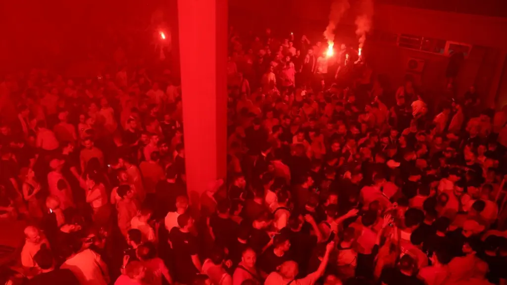 Ολυμπιακός: Χαμός στο ΣΕΦ μετά το διπλό στο ΟΑΚΑ και το προβάδισμα για τον τίτλο (Φωτογραφίες)