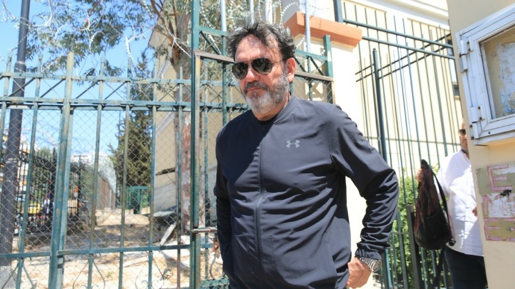 Αναβλήθηκε η δίκη του Στάθη Αγγελόπουλου για την καταγγελία της πρώην συζύγου του
