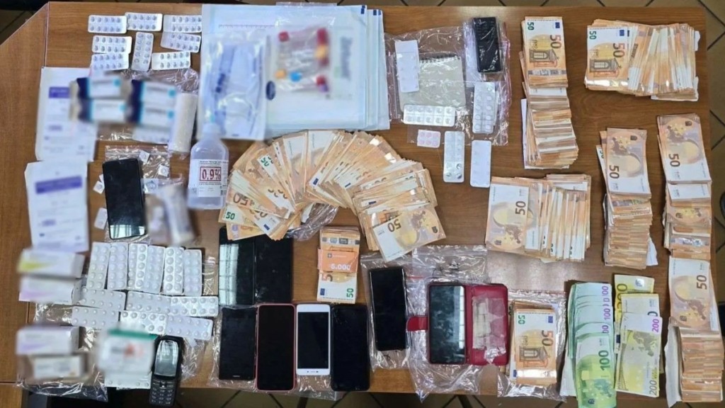 Πώς δρούσε η σπείρα που εξαπατούσε επιτροπές ΚΕΠΑ στην Δυτική Ελλάδα – Ανάμεσα στους συλληφθέντες ένας γιατρός