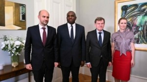 Γενεύη: «Συζητήσαμε τρόπους για μια λύση μέσω διαπραγματεύσεων στο πυρηνικό πρόγραμμα του Ιράν»