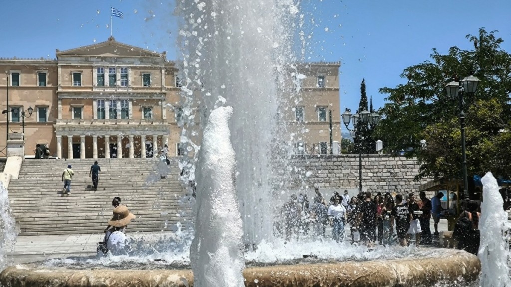 Καιρός αύριο: Άνεμοι έως 7 μποφόρ και ο υδράργυρος στους 37 βαθμούς